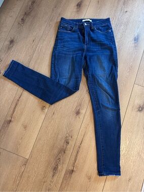 KanCan Dark Indigo High-Rise Skinny Jeans - size 27